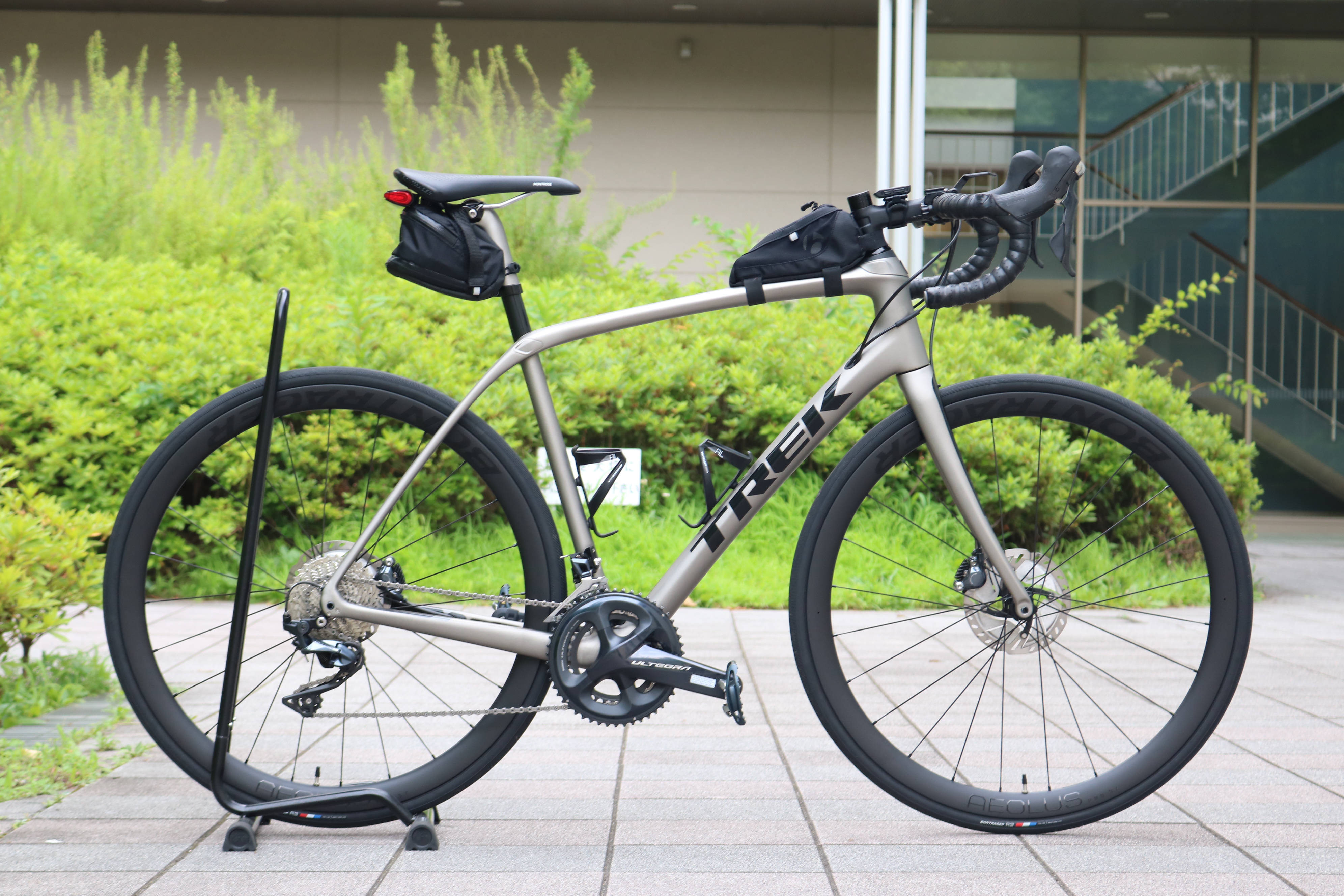 Bontrager aeolus pro37 クリンチャー ディスクホイール Bontrager
