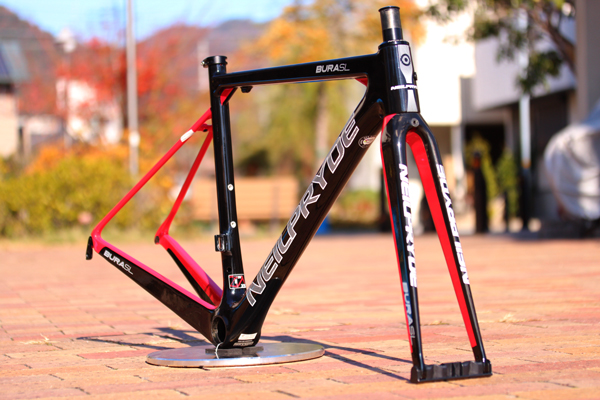 710gという魅力。NEILPRYDE（ニールプライド）BURA SL（ビューラSL