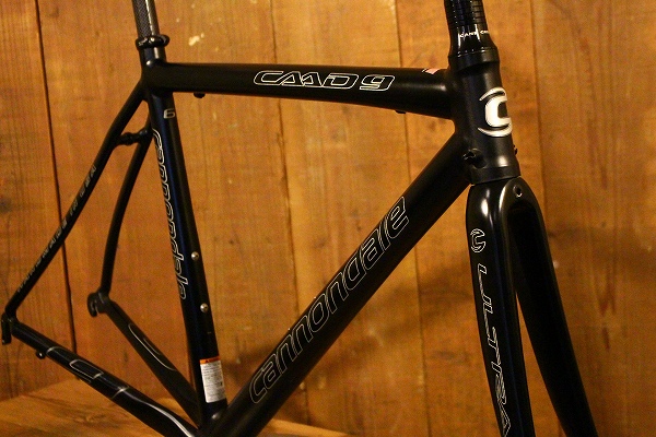 希少なHandmade in USA！ CANNONDALE CAAD9 BBQカラー フレームセット