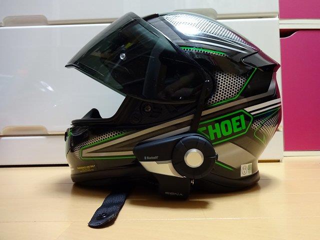 軽いは正義！人気独走中のショウエイ Z-7のレビュー | バイク用品を