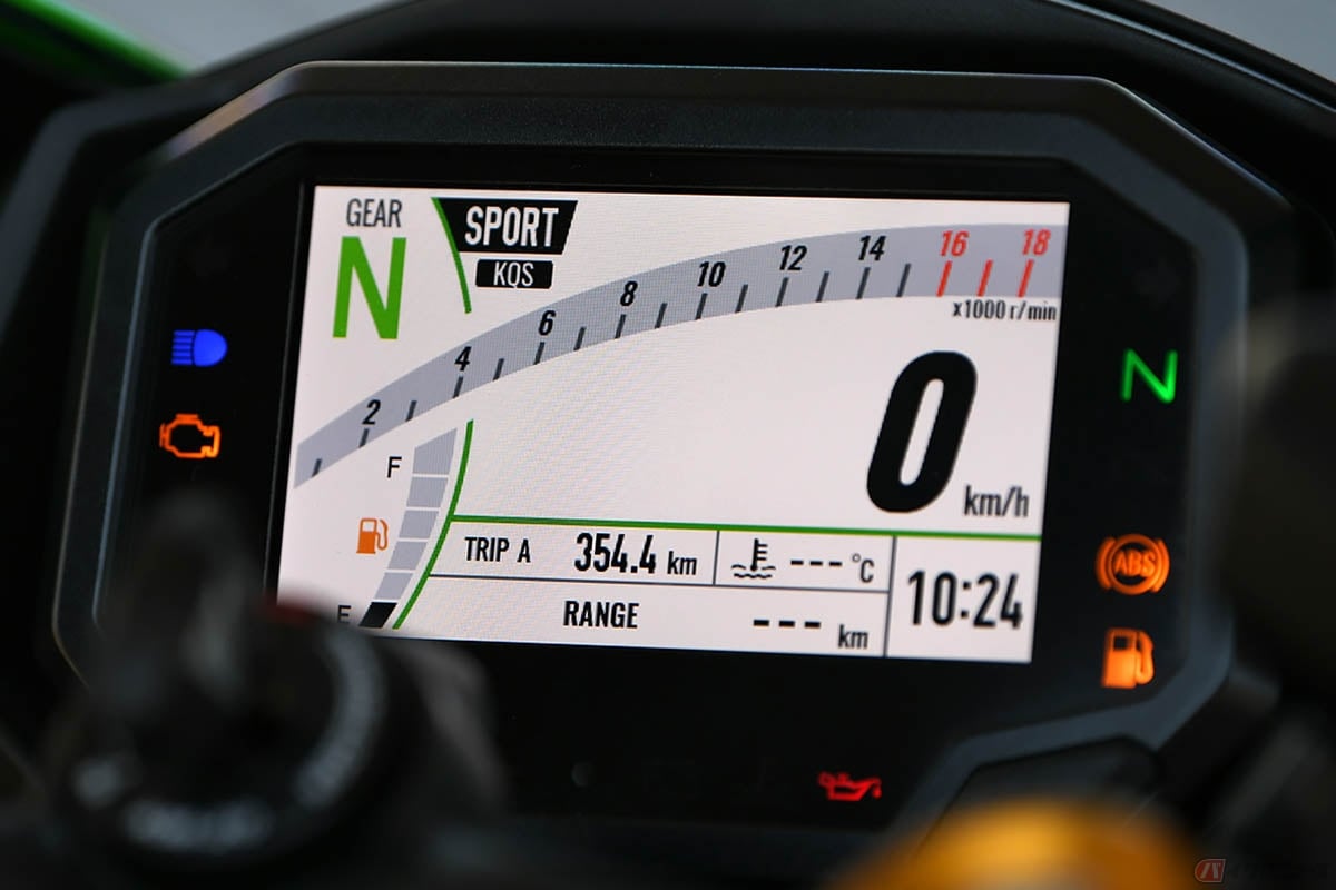 カワサキ「Ninja ZX-4R」試乗【後編】 最大のトピックはエンジン性能と