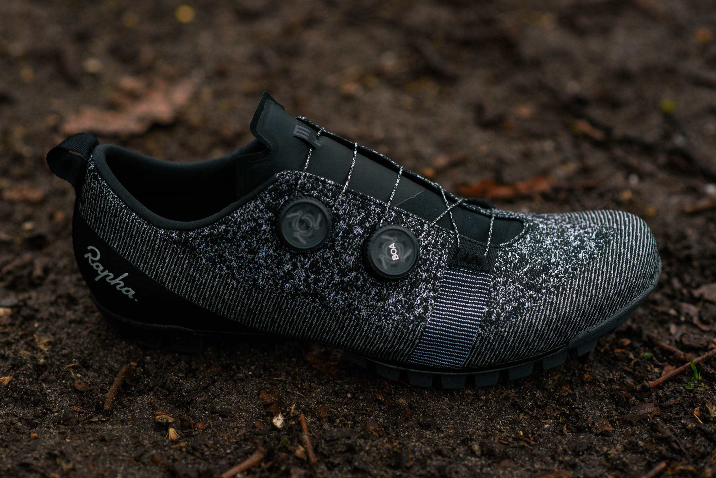 Rapha Releases Explore Powerweave Gravel Shoes - BIKEPACKING.com