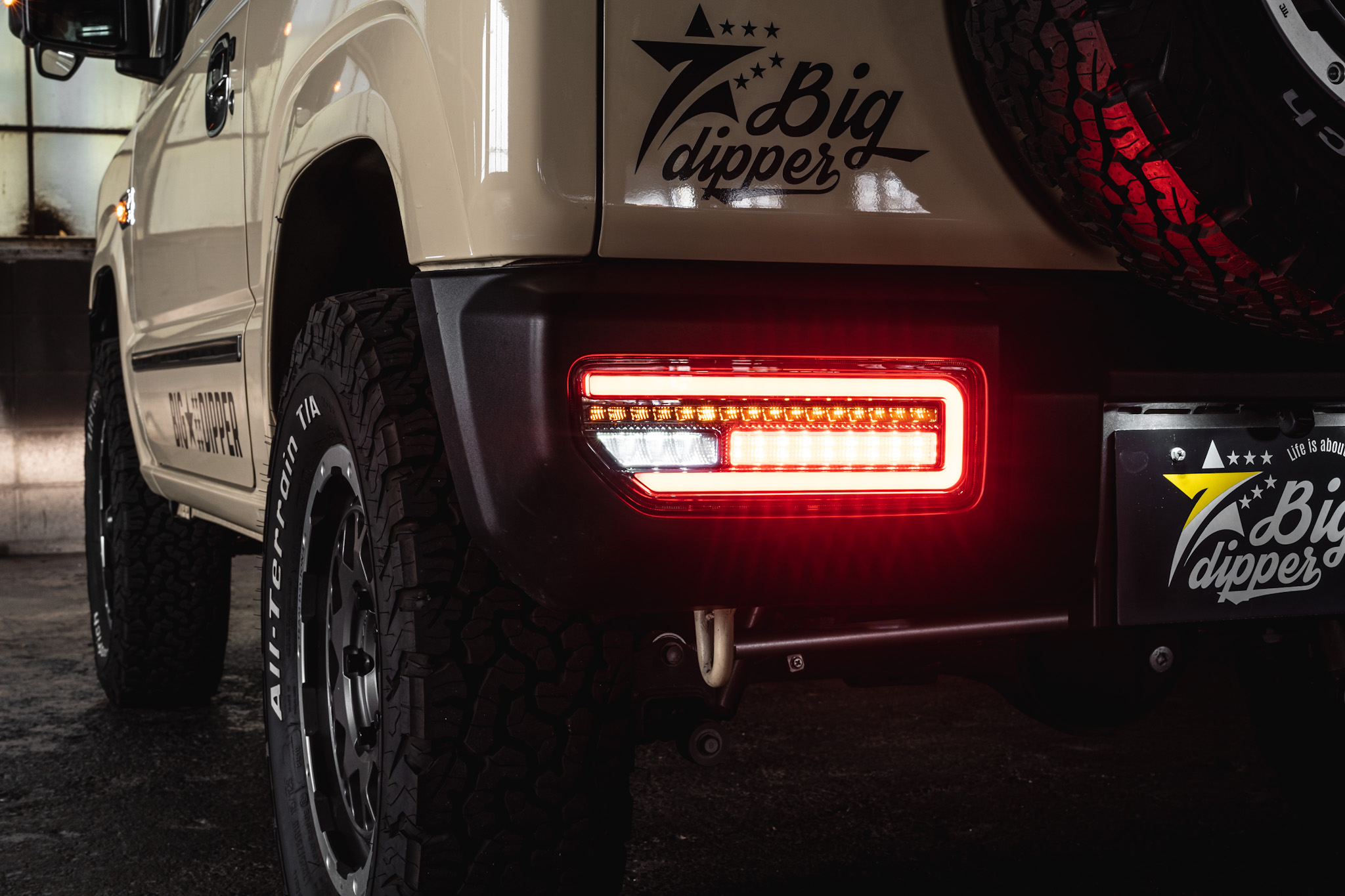 PLATINUM LED TAIL LAMP for JIMNY｜プラチナLEDテールランプ for