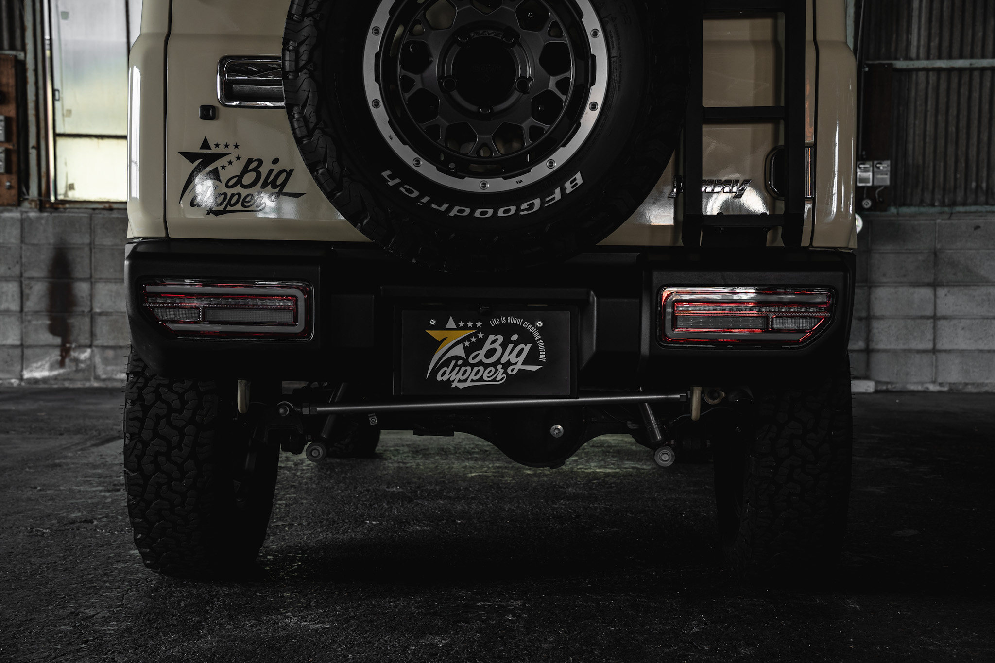 PLATINUM LED TAIL LAMP for JIMNY｜プラチナLEDテールランプ for