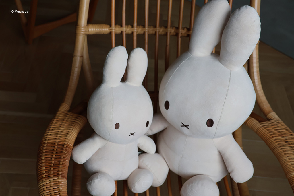 ミッフィー誕生70周年記念第二弾『Miffy Faux Suede』シリーズ発売