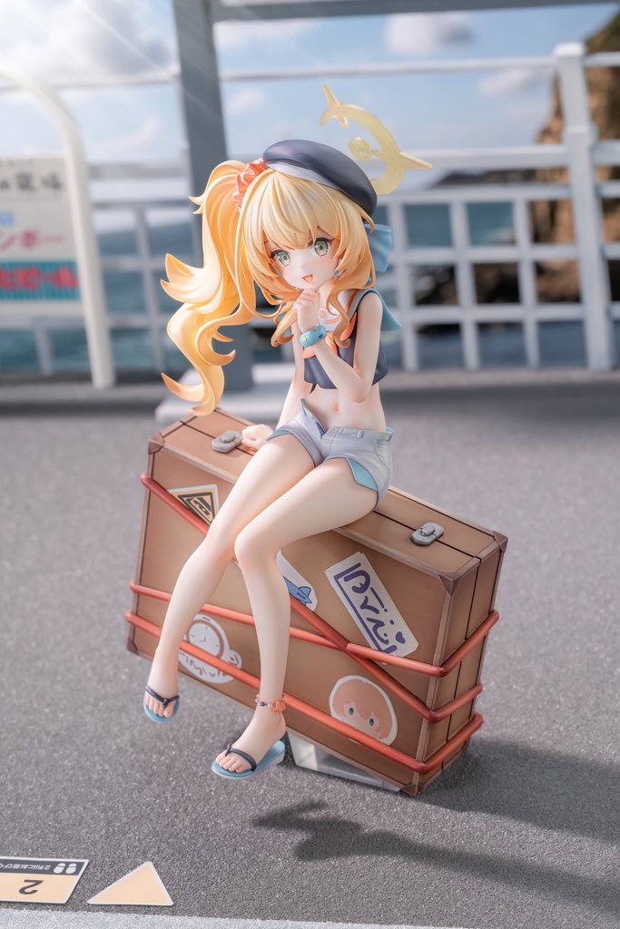 ニヤニヤ教授・休暇.VER・ブルーアーカイブ・未塗装ガレージキット