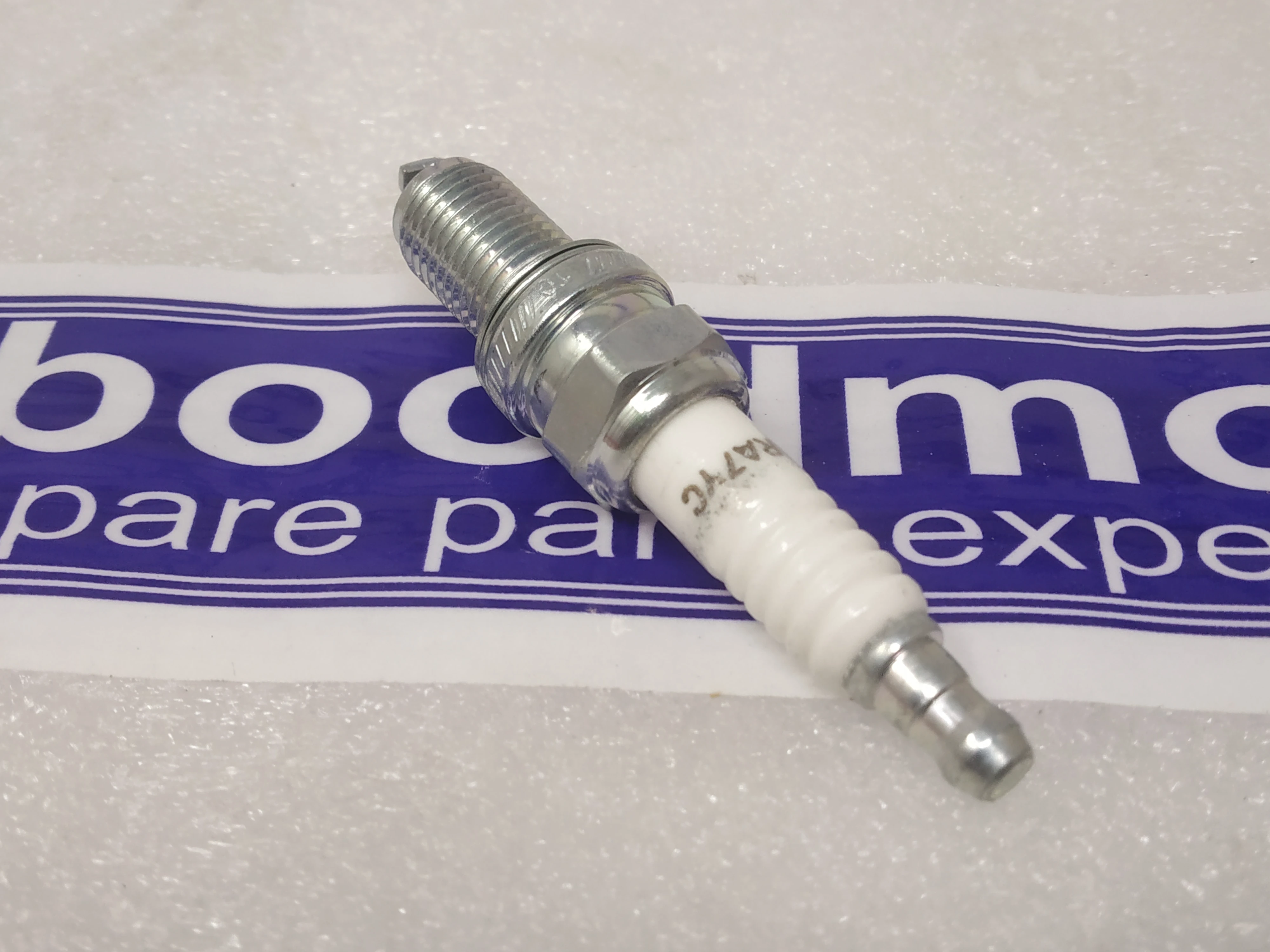 ハラペコあおむしchampion spark plugs vintage ハラペコあおむし