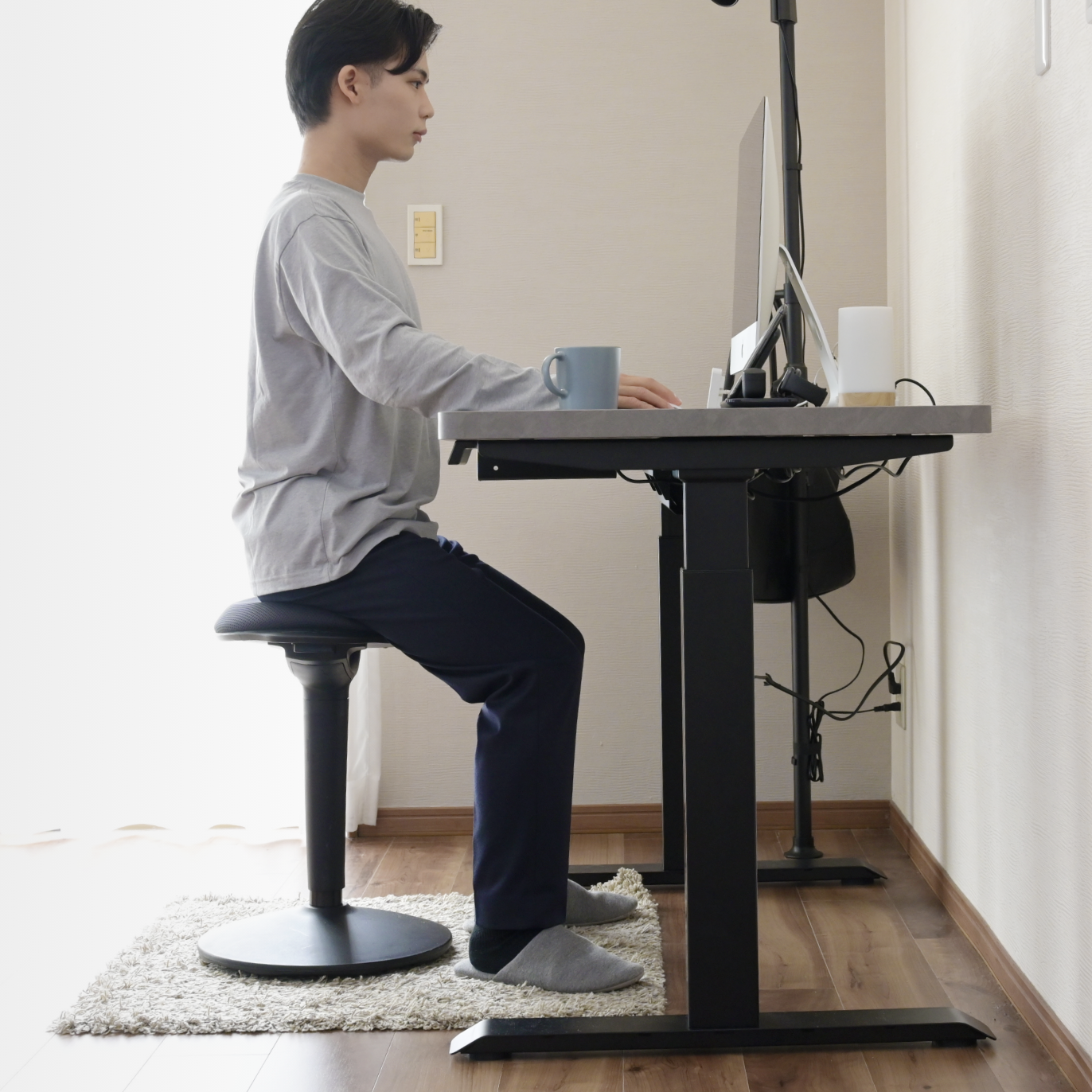 山善の電動昇降デスク｜TOPページ｜YAMAZEN