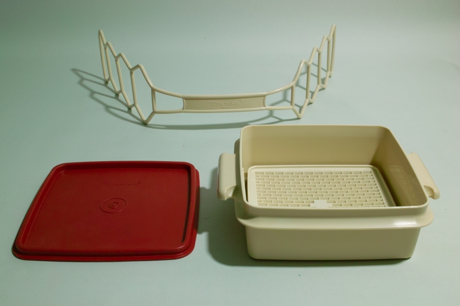 No.6806「タッパーウェア：ピクニックセット」SOLD | ボルトナット