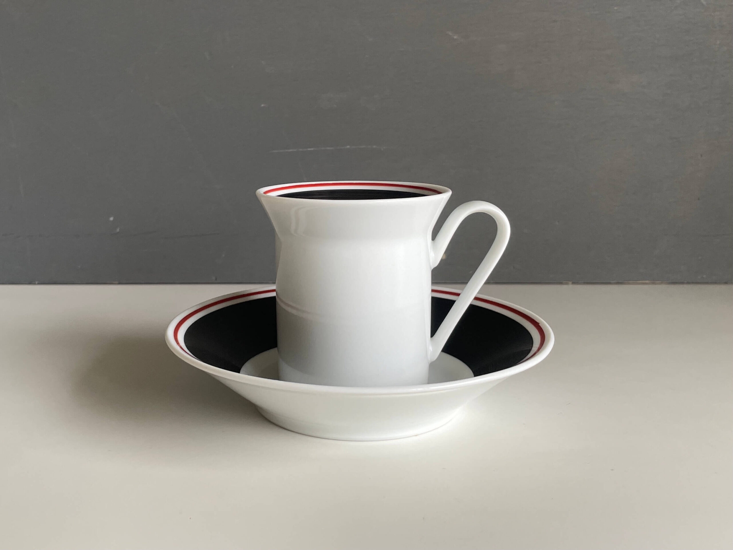 No.11036「カップ＆ソーサー：ピエール・カルダン」（在庫1客