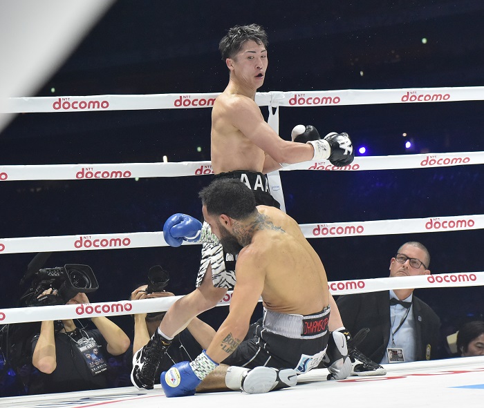 告知 井上尚弥の額装ピンズセット 予約申し込み開始 | Boxing News