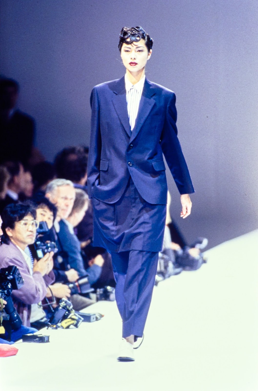 コレクション：1995 S/S COMME des GARCONS｜コムデギャルソン店舗マップ