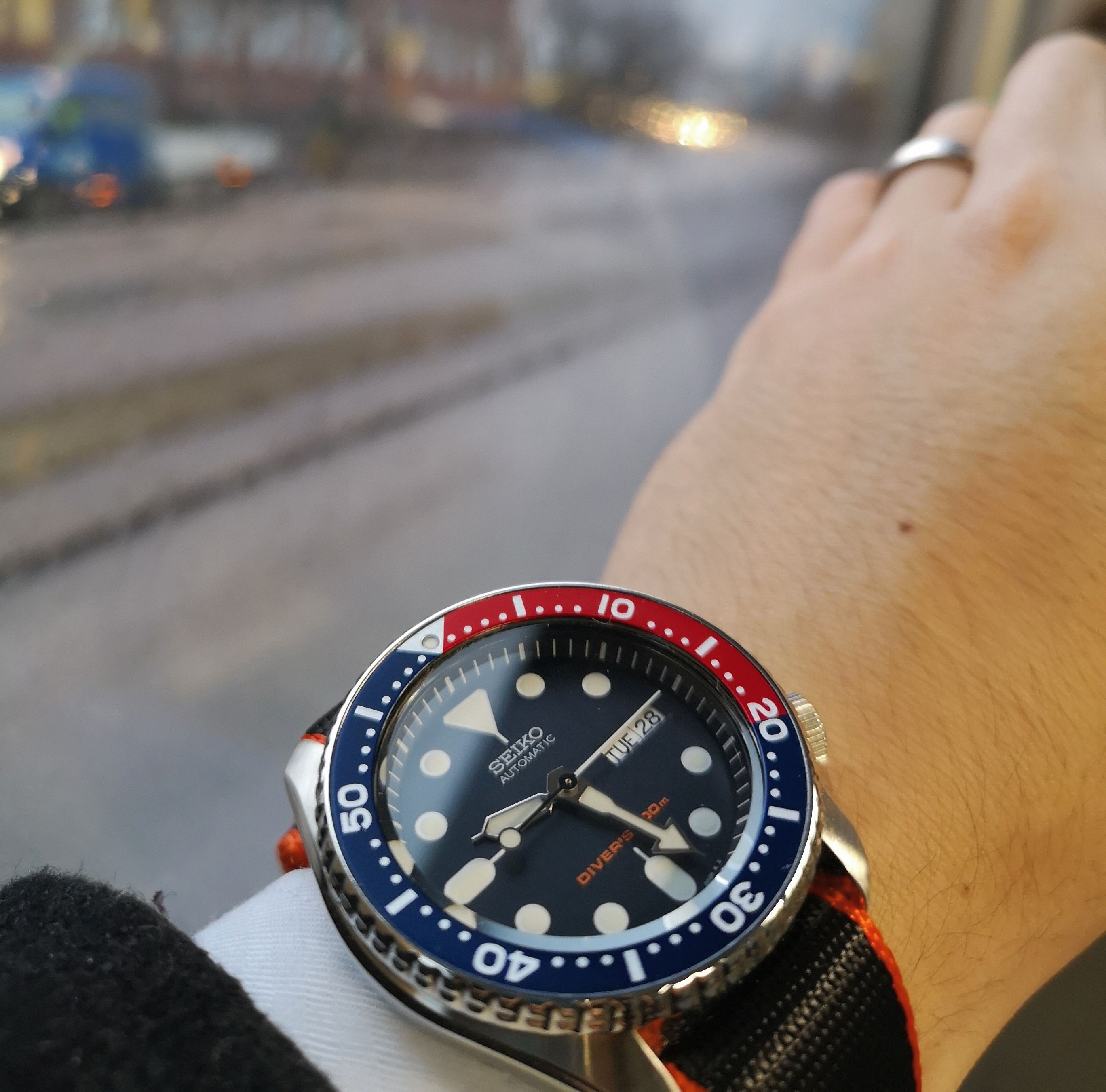 手頃自動巻きダイバーウォッチの決定版：セイコーSKX009（007）詳細