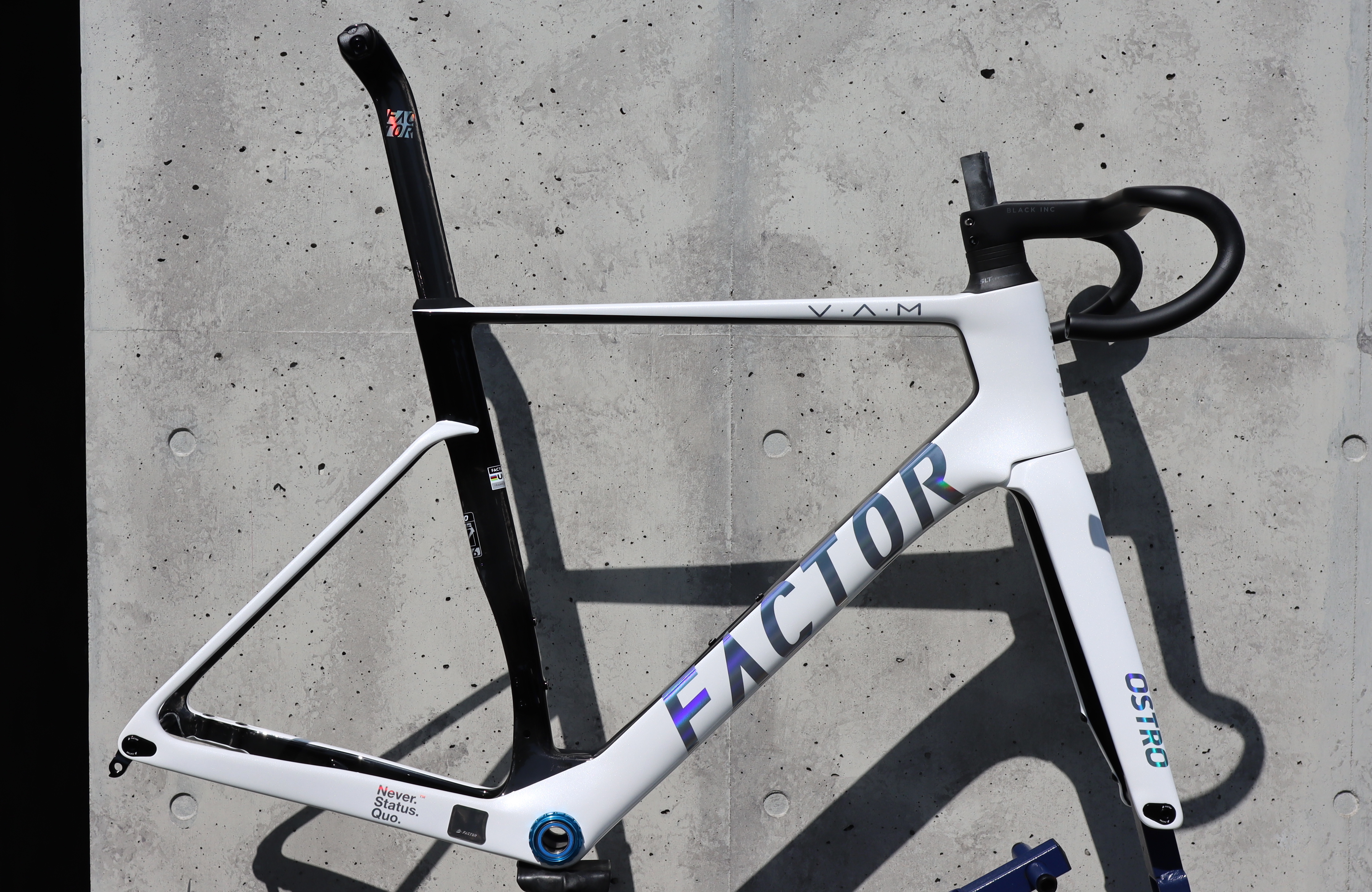 先行入荷！新型FACTOR OSTRO VAM Team IPTカラー 』 新型O2VAM・PRISMA