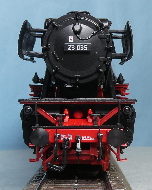 ドイツ連邦鉄道 DB 旅客用テンダ式蒸気機関車 BR 23 035号機（ROCO 63224）