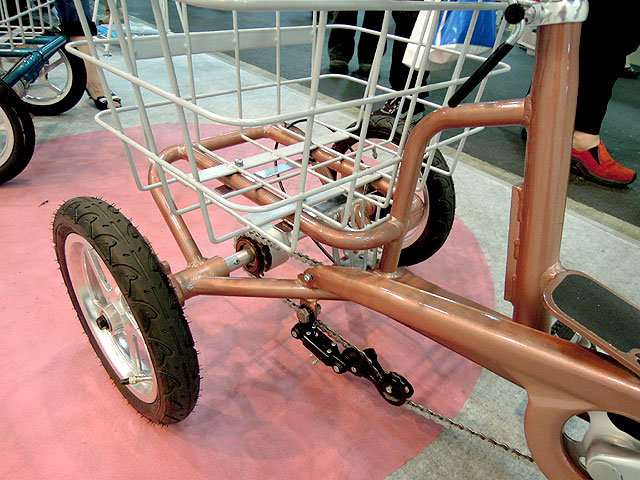 クークルS 本物 四輪自転車 シニア向け