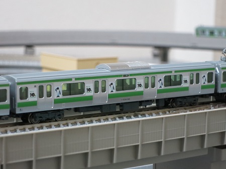 JR東日本 E231系500番台 山手線 Suica 10周年記念「ペンギントレイン