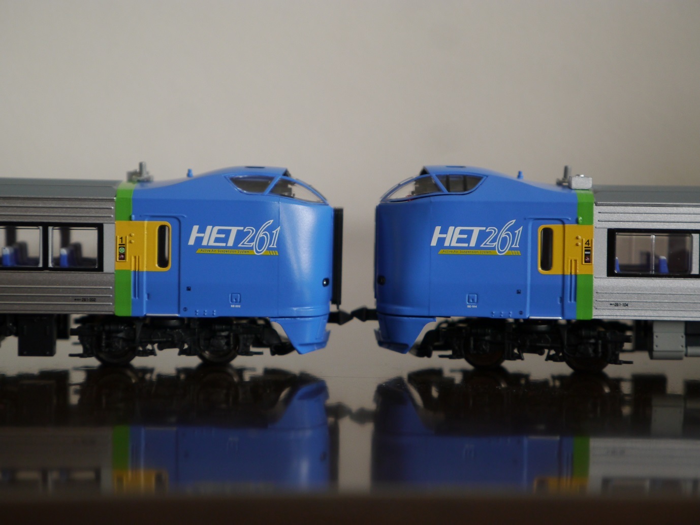 匿名配送 キハ261 1000番台 HETロゴ 匿名配送 キハ261 1000番台 HET