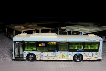 TOMYTEC バスコレ すみっコぐらし×臨港バス - にゃいっちぃと電車の