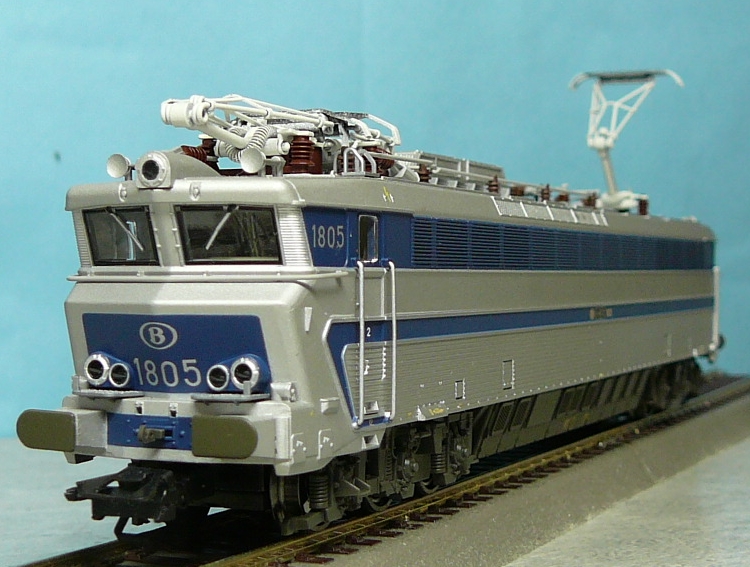 SNCB 18型多電源対応旅客用電機 1805号機 （Märklin 39402)入線