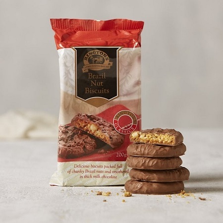 日本初上陸！リントンズが作る英国菓子の人気の「チョコビスケット」が