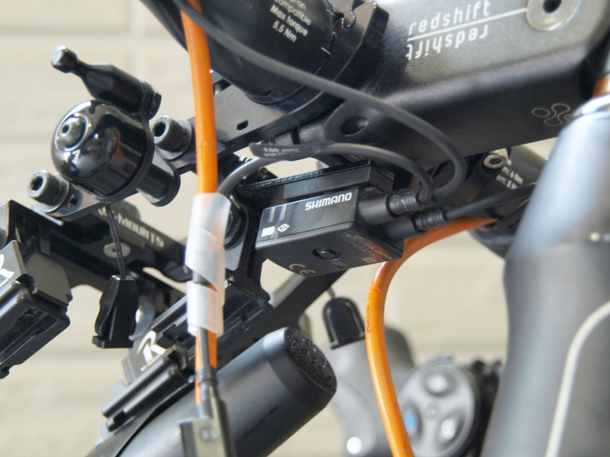 R*d様 シマノ ロード用di2電動ケーブル、ジャンクション、バッテリー