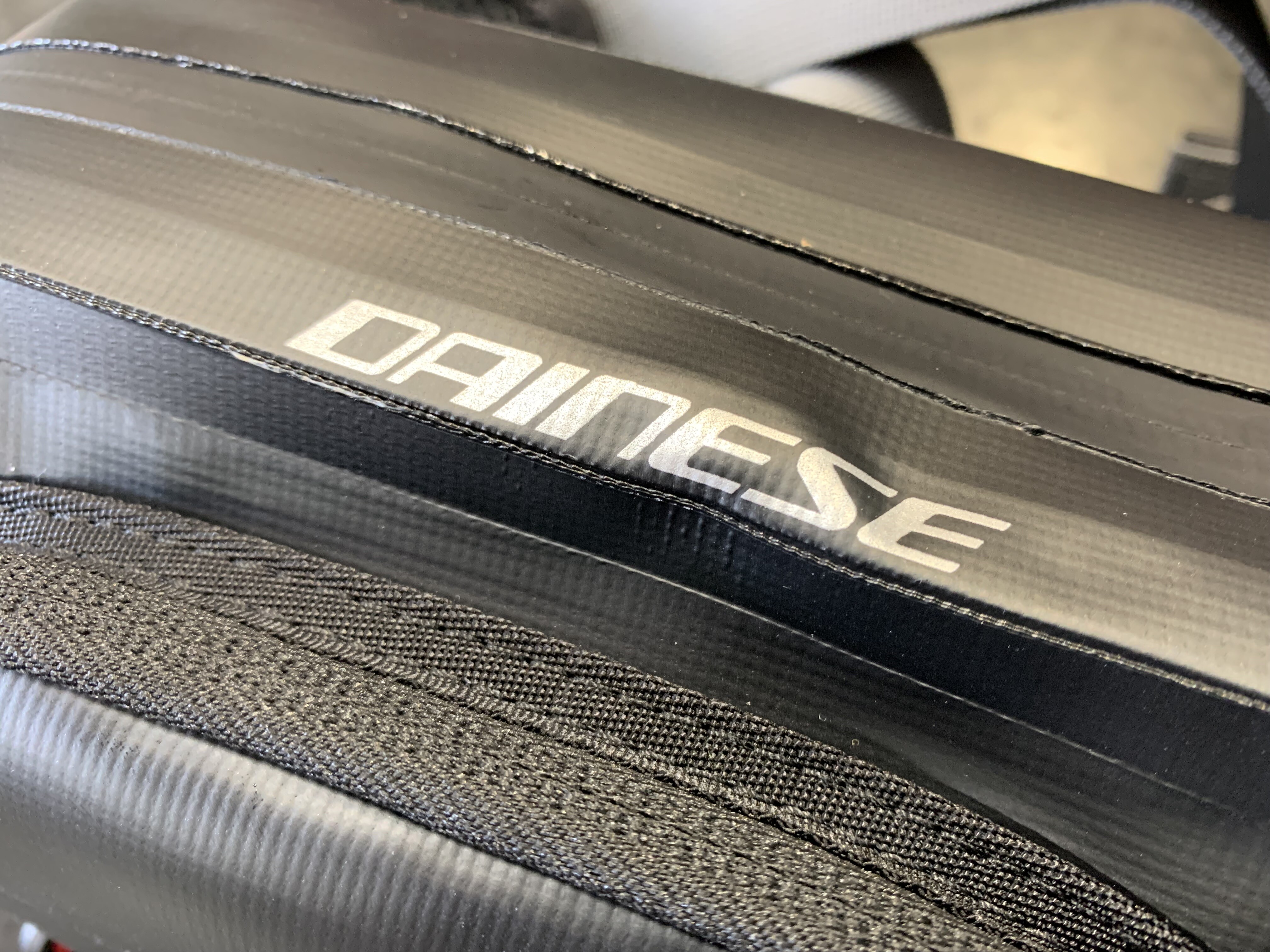 ツーリングライダーの必需品、スタイリッシュな定番ウエストバッグが入荷！