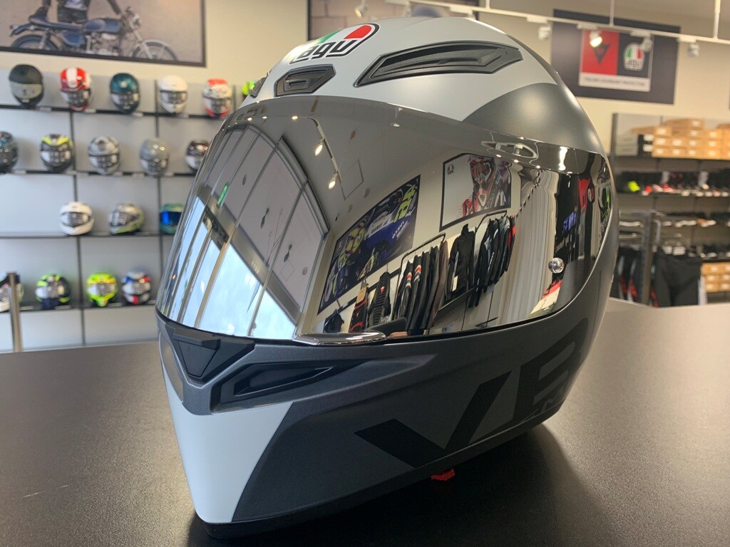 大人気のヘルメットにNewカラーが登場【K1Sヘルメット】
