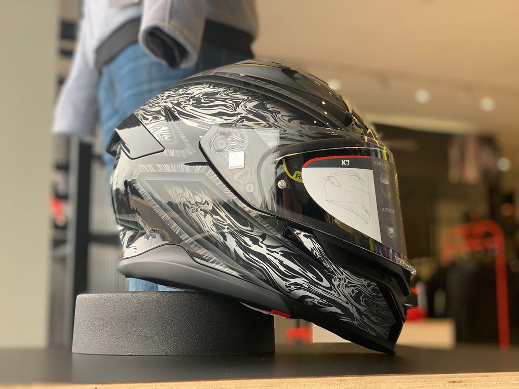 AGV K7のサンプル品が届きましたので、ぜひ広島店へ
