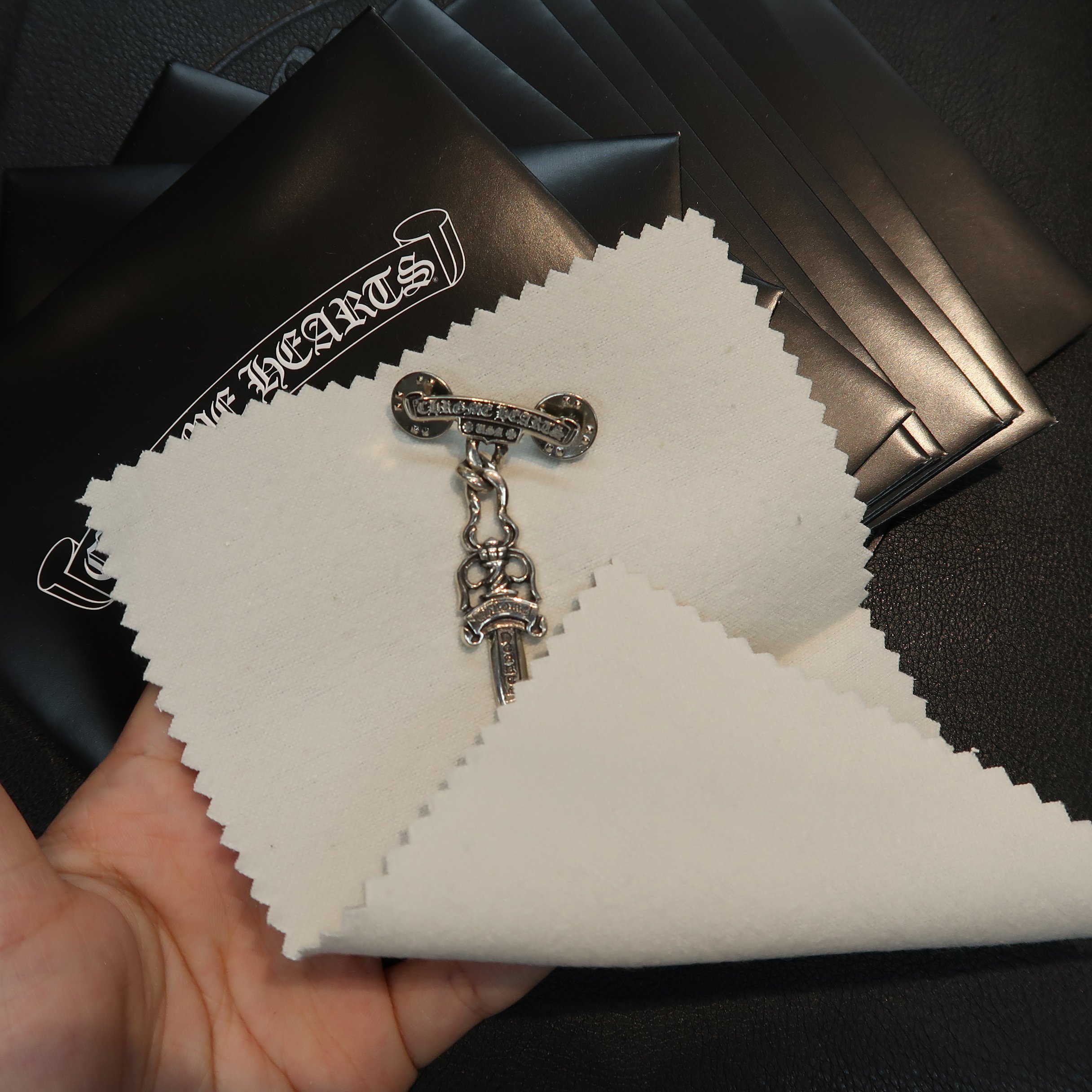 クロムハーツCH】シルバーポリッシングクロス - 海外ブランド