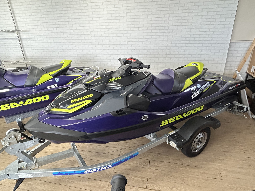 中古艇》SEADOO2021 RXT-X300ミッドナイトパープル3人乗【使用時間13