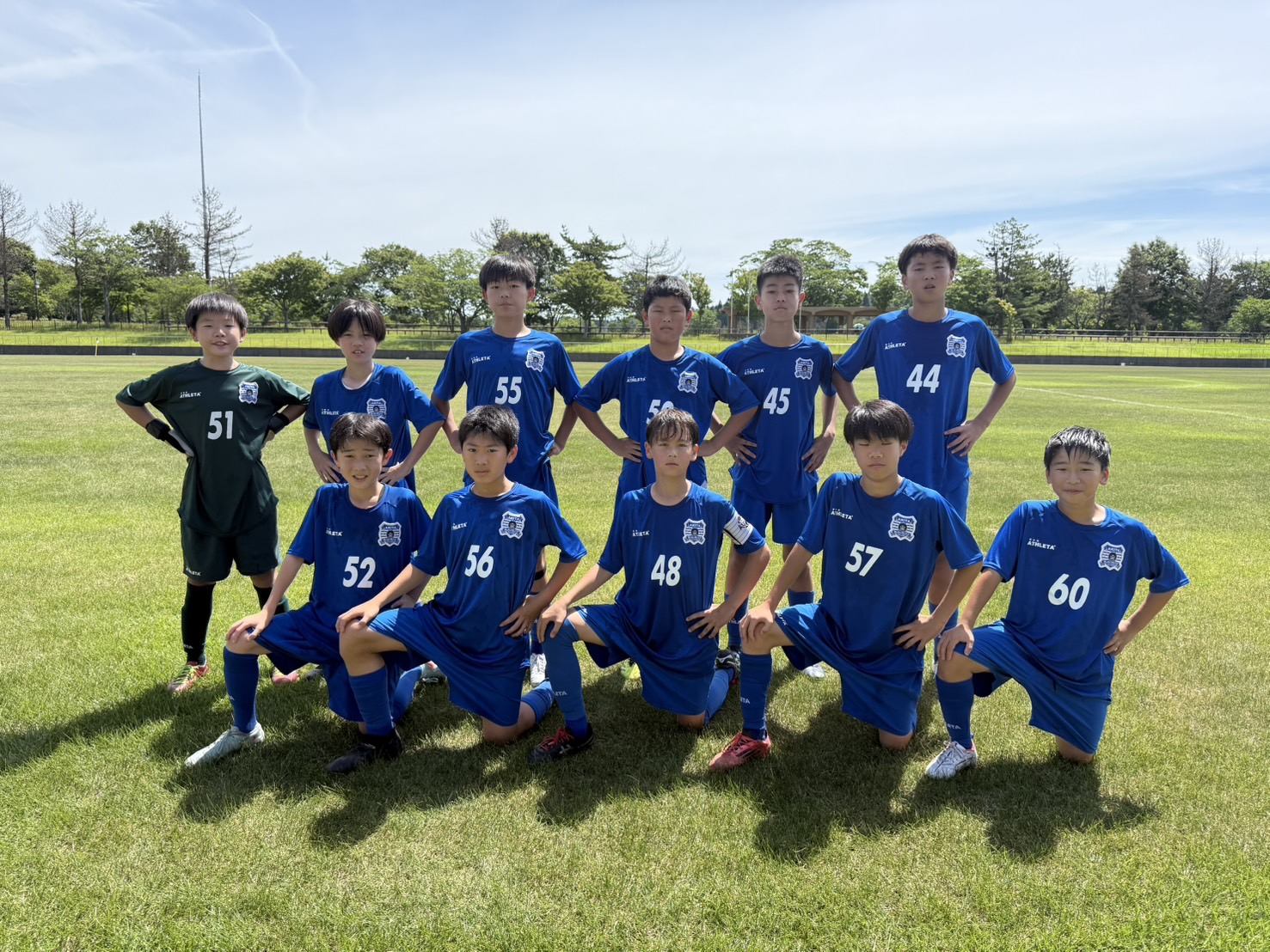 ブラウブリッツ秋田 アカデミー長袖ピステ 上下 セットアップ ネイビー