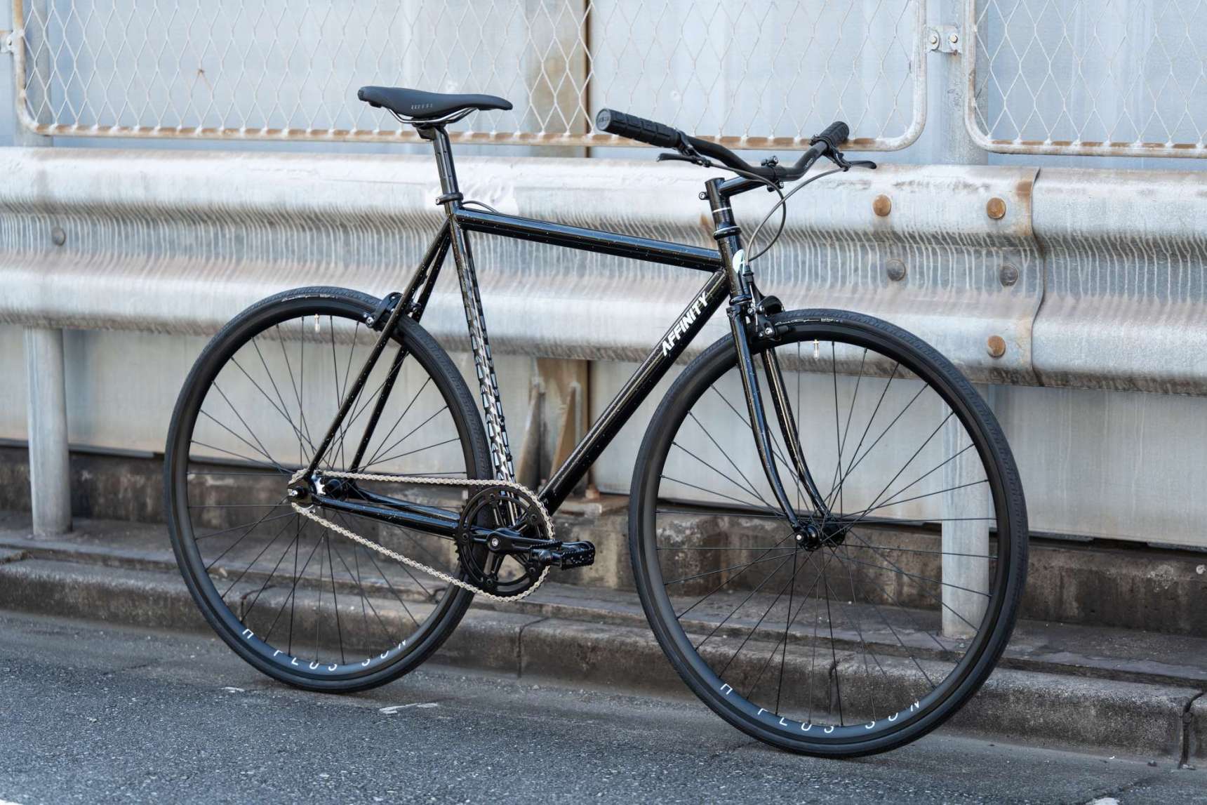 AFFINITY CYCLES LoPro Complete !! - BLUE LUG BLOG | 自転車店