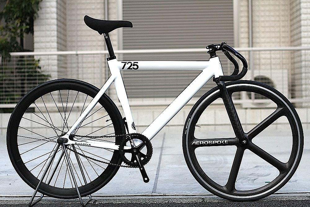 AEROSPOKE フロント 700c Aerospoke Front Wheel (700c) – le velo
