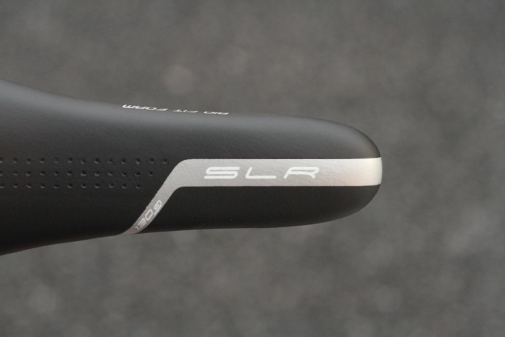 新品 SLR TITANIUM ホワイト 軽量145g サドル 新品 SLR TITANIUM