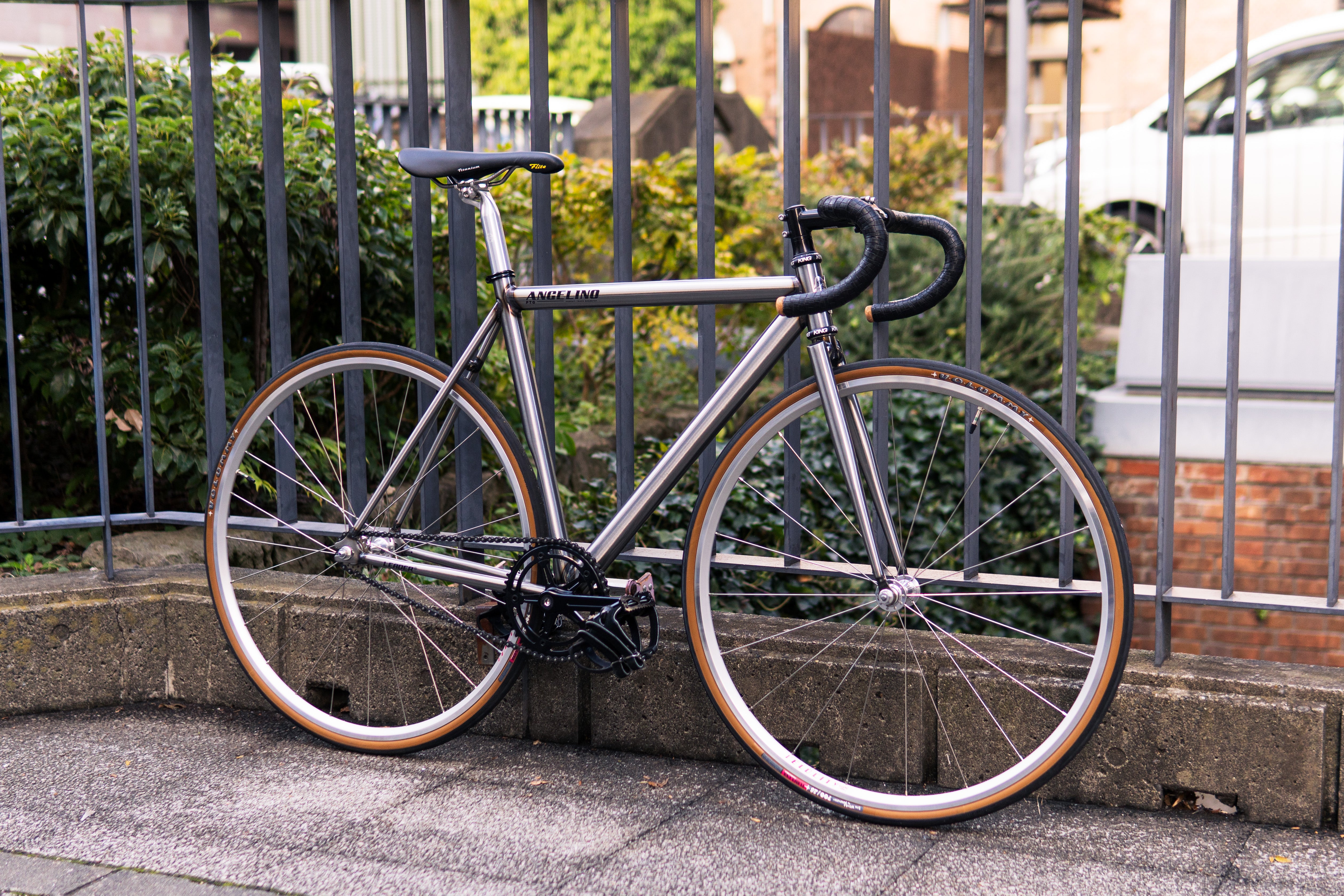 ANGELINOがスローピングで何が悪い。 | ブローチャーズ - BROTURES