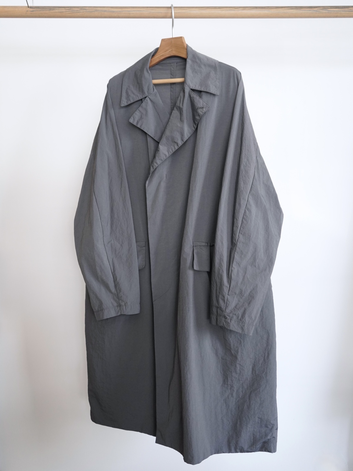 TEATORA」(テアトラ)DEVICE COAT PACKABLE -GRAY-