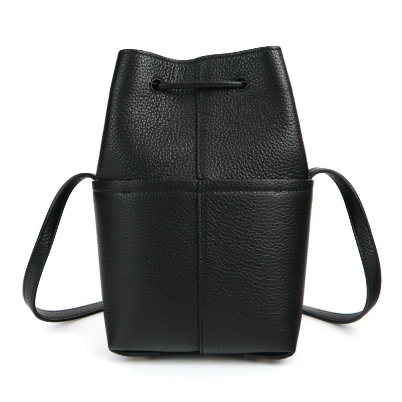 Brandol / Ferragamo フェラガモ ショルダーバッグ 縦型 ミニ 巾着