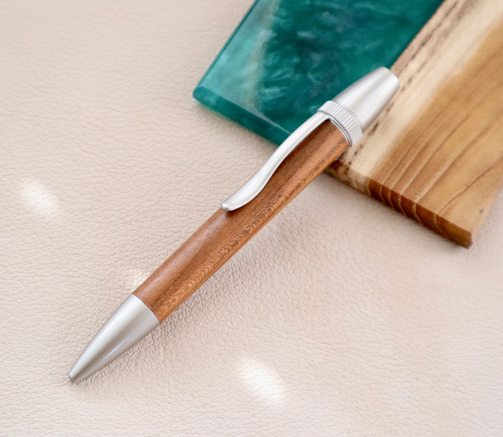 ハンドメイド木軸ペン」のお取り扱いを始めました！ - 文華堂｜島根県