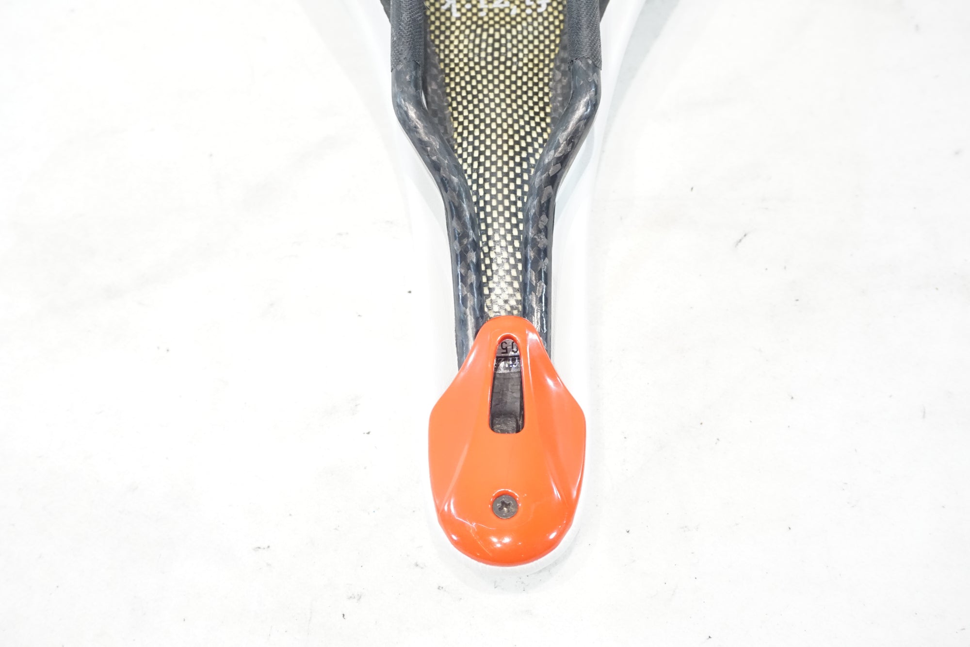 FIZIK 「フィジーク」 ALIANTE CARBON BRAIDED カーボンレール サドル
