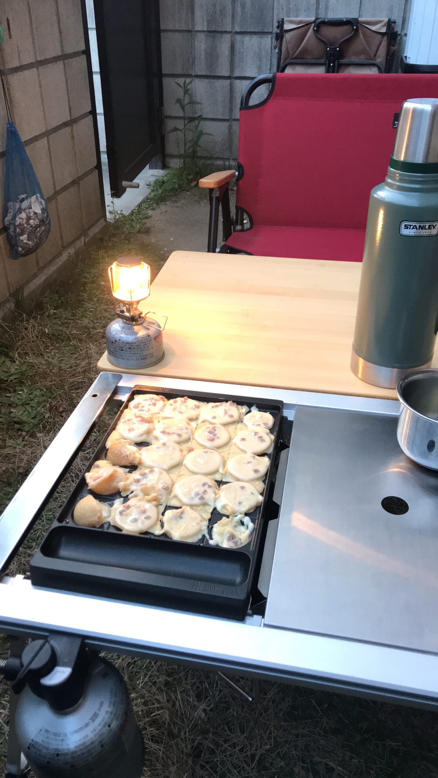スノーピーク】雪峰苑 たこ焼きプレートの紹介～キャンプ料理の幅を