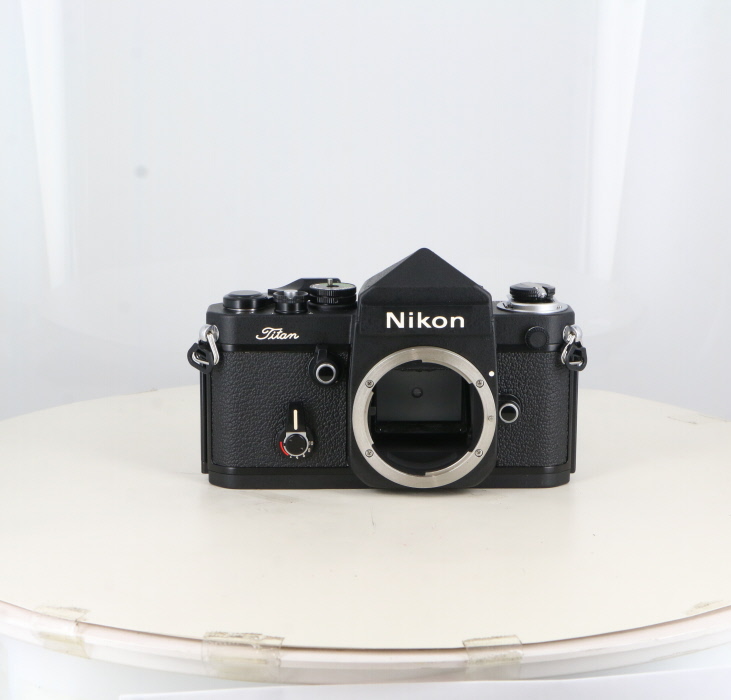 中古】(ニコン) Nikon F2 チタン ネーム入リ｜ナニワグループ