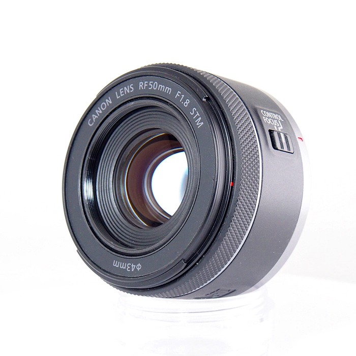 キヤノン RF50mm F1.8 STM