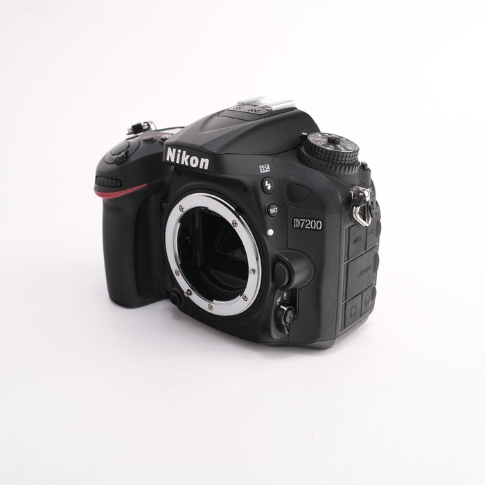 中古】(ニコン) Nikon D7200 ボディ｜ナニワグループオンライン