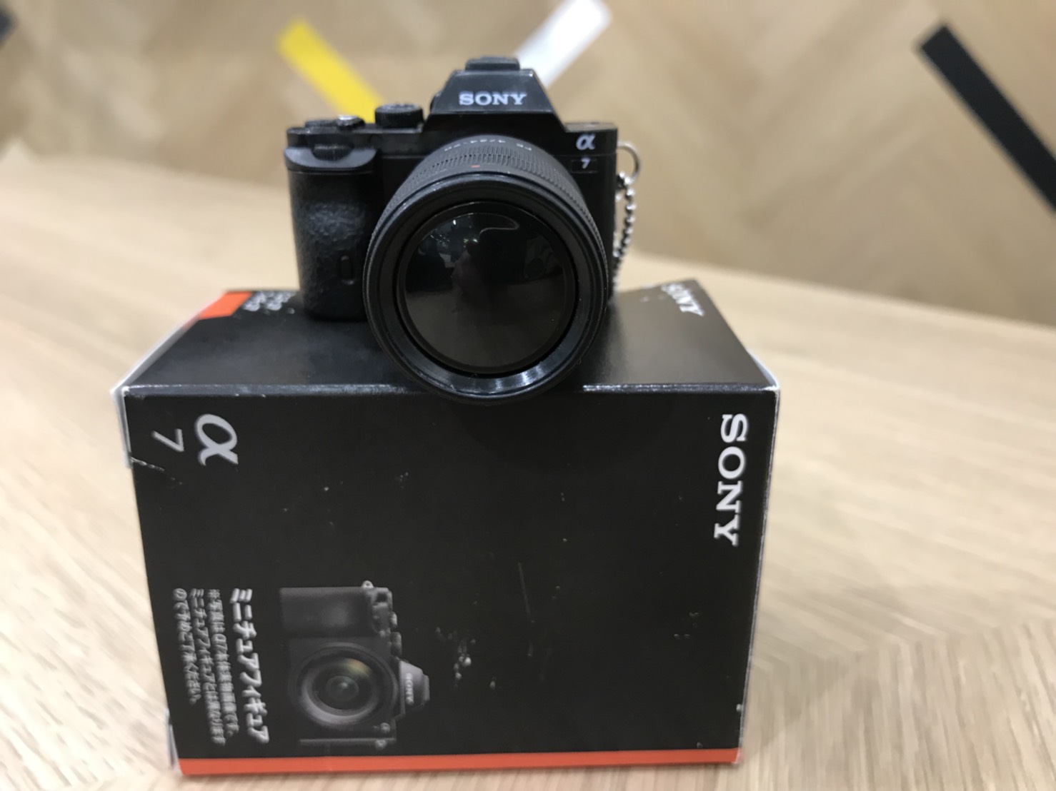 ソニー ミラーレスカメラ α7R 非売品ミニチュア 箱付 ファッション