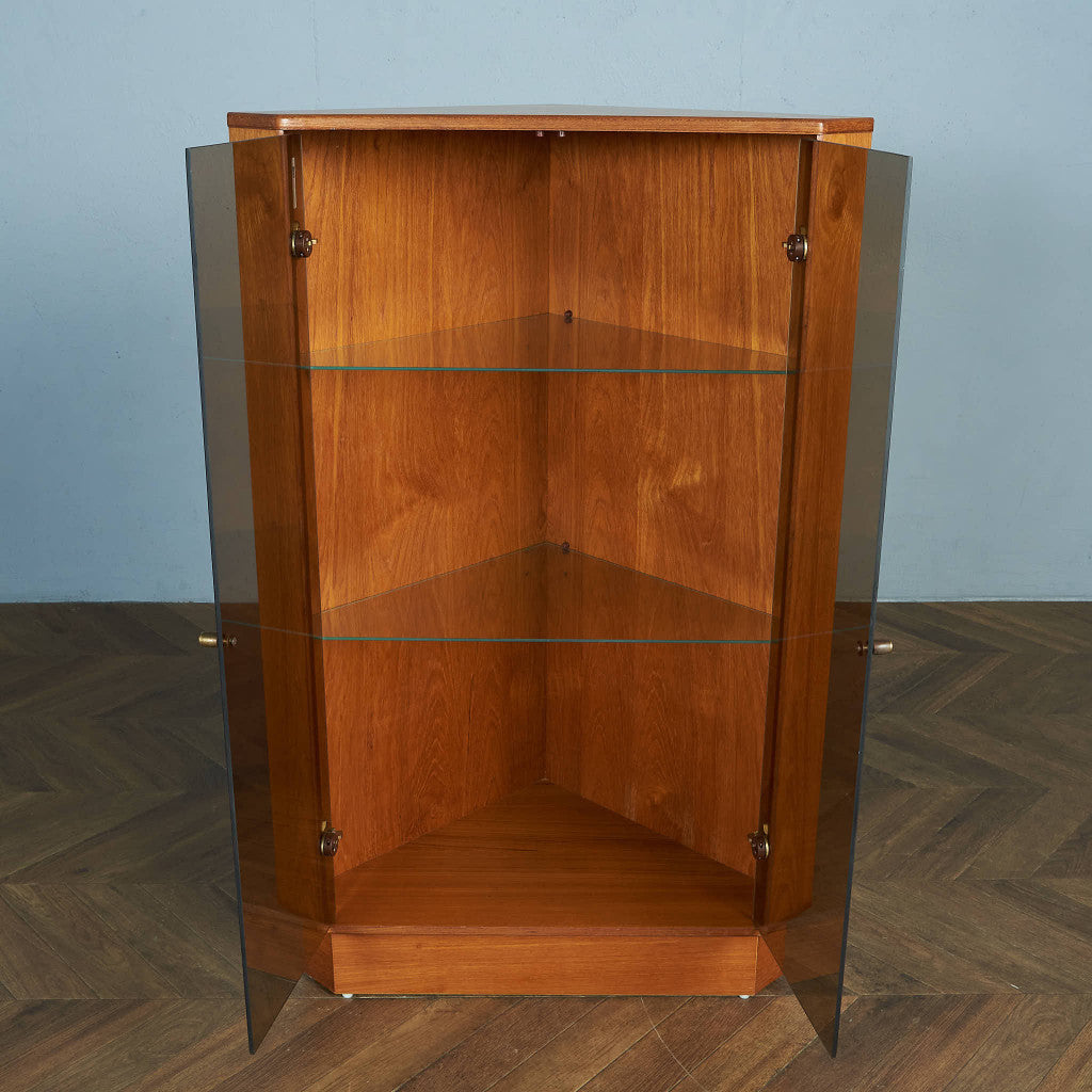 ヴィンテージ コーナーキャビネット #83994 – camori ヴィンテージ家具