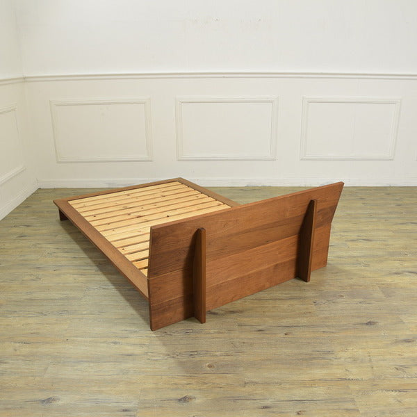 マスターウォール Master Wal / Japan MORELESS ベッドフレーム