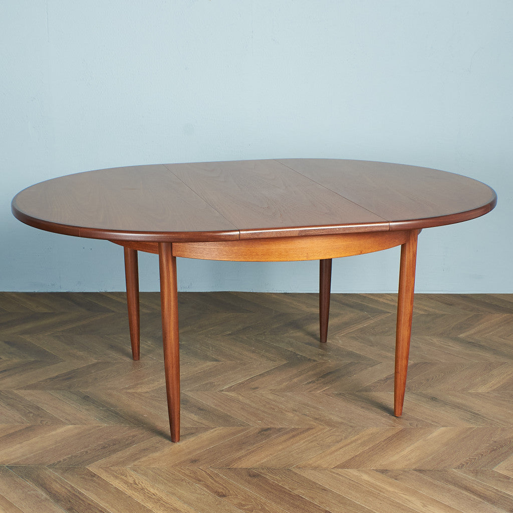 G-PLAN Extension Round Dining Table #72216 – camori ヴィンテージ