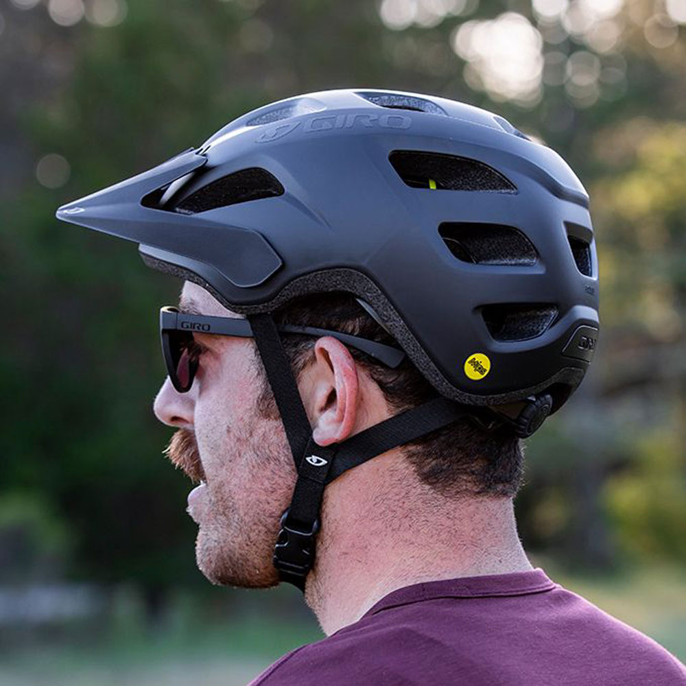 Giro Fixture Mips XL Helmet - CampfireCycling.com