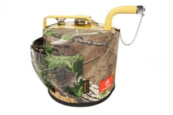 CAMP MANIA PRODUCTS / RED CAMEL olive green 2.5L ガソリン携行缶